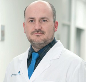 El doctor Eric Canales, especialista en Cardiología Clínica e Intervencionista en Clínica Juaneda