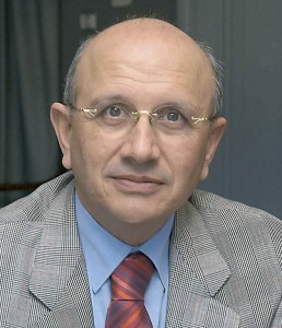 Máximo González Jurado, presidente del del Consejo General de Colegios Oficiales de Enfermería de España