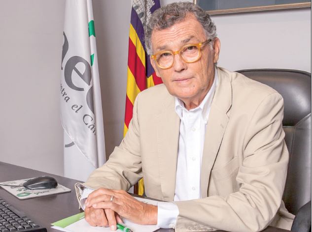 El doctor Javier Cortés preside desde mayo la Junta de la aecc en Baleares con 11.000 socios